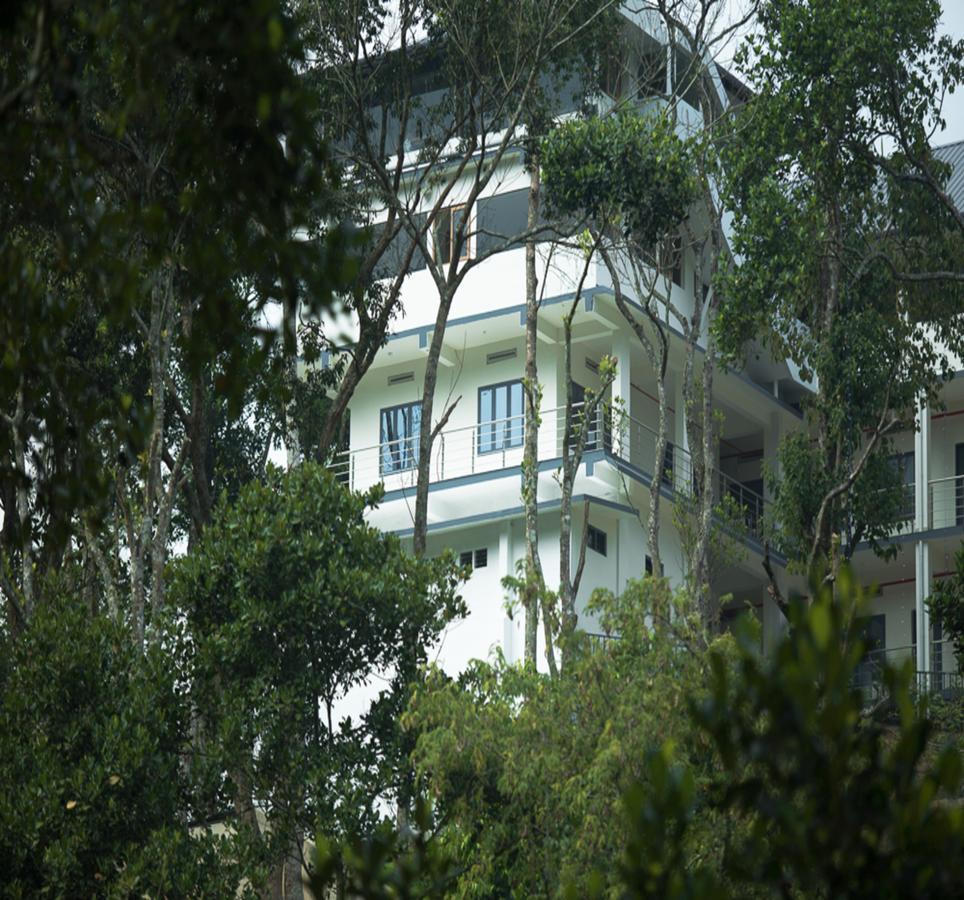 Hôtel Hostess Thekkady Extérieur photo